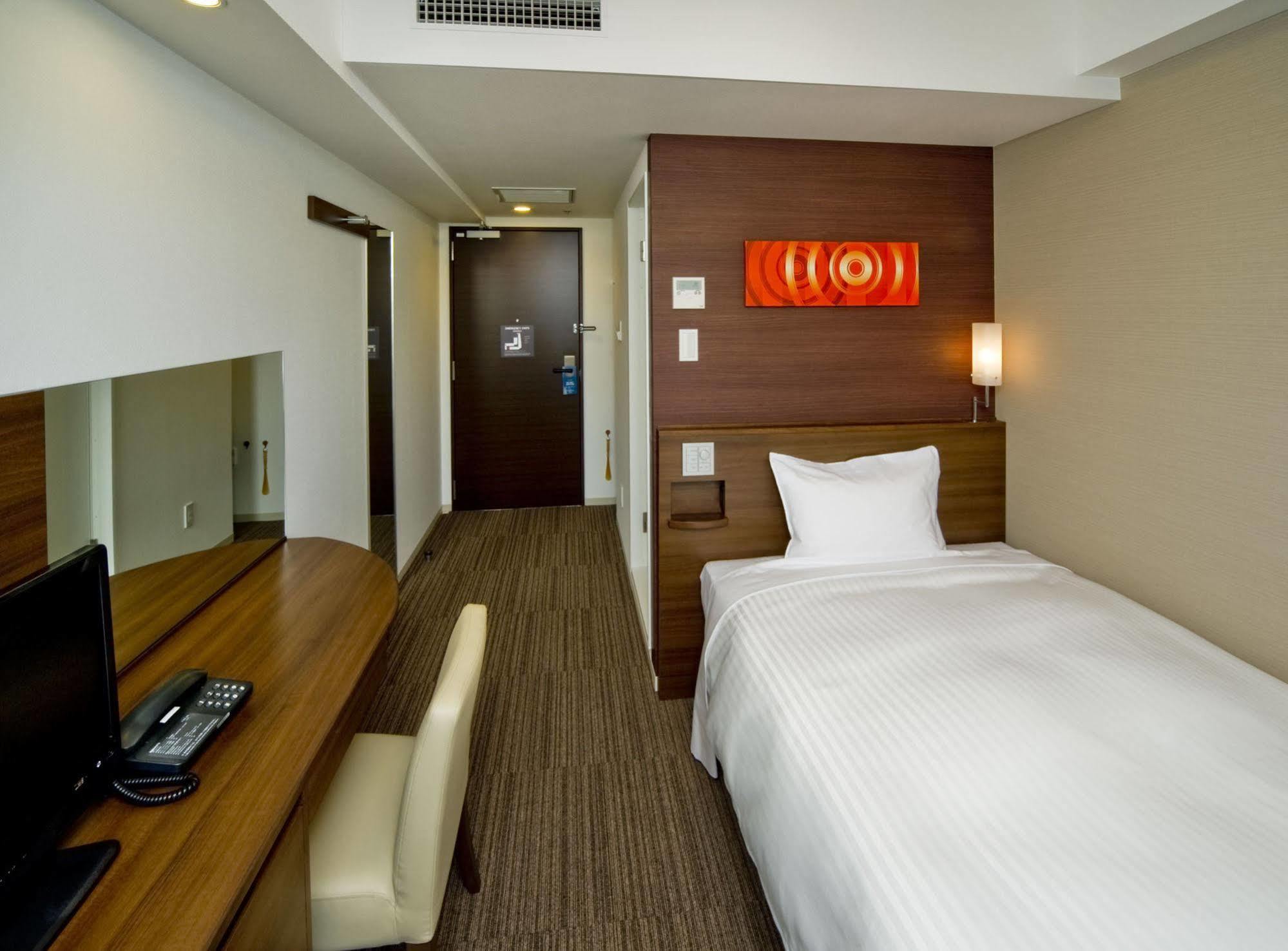 Sotetsu Fresa Inn Yokohama Totsuka Exterior foto